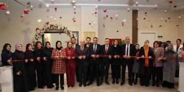 aile-yilina-ozel-merkez-hZy4Mr5D.jpg
