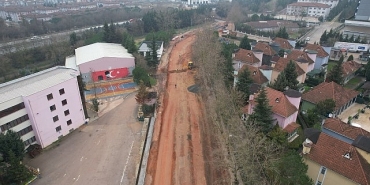alikahya-tramvay-hatti-kocaeli-stadina-dogru-hizla-ilerliyor-buyuksehir-ulasimda-cigir-aciyor-B91kDrUf.jpg