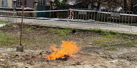 Altı gündür yanan metan gazının başından biran bile ayrılmıyorlar