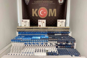 aractan-2-bin-300-paket-kacak-sigara-cikti-Dvf4SRzk.jpg
