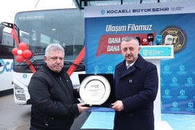baskan-buyukakin-onculugunde-sehre-deger-katan-bir-adim-daha-buyuksehirden-ulasima-27-yeni-otobus-fkfVxGRw.jpg