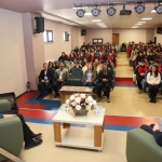 baskan-ciftciden-genclere-onlarin-gozlerindeki-isik-ve-enerjileri-bize-ilham-veriyor-ClXs8Sl6.jpg