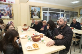 baskan-hurriyet-hizir-orucunda-canlarla-bulustu-5BOst2Nu.jpg