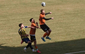 bozuyuk-vitraspor-sahasinda-karamurselspora-4-1-yenildi-wiLCtXlp.jpg