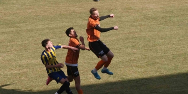 bozuyuk-vitraspor-sahasinda-karamurselspora-4-1-yenildi-wiLCtXlp.jpg