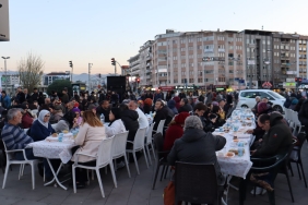 bu-ramazan-ayinda-da-izmit-belediyesi-yine-ucretsiz-iftar-sofralari-kuracak-GqAfWSN1.jpg