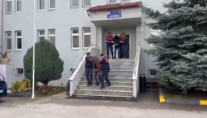 ciftcilerin-korkulu-ruyasina-donusen-hayvan-hirsizlari-jandarmadan-kacamiyor-9CDymXp4.jpg