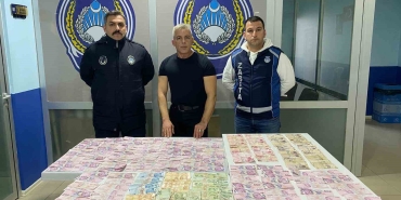 depremzedeyim-diyerek-vatandaslari-kandiran-dilencinin-uzerinden-35-bin-lira-cikti-jW2ShQxi.jpg