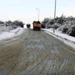 dilovasinda-yollar-buza-karsi-tuzlaniyor-ZP33JgRF.jpg