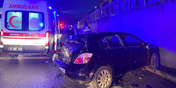 Düğün yolunda zincirleme kaza: 6 yaralı