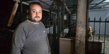 gizemli-sahis-mahalleyi-alarma-gecirdi-lGmWCGGS.jpg