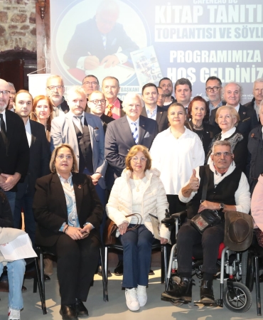 izmit-belediyesi-ve-igf-is-birligiyle-duzenlenen-kitap-tanitim-programi-romanyada-genis-yanki-uyandirdi-qIF3Ksl6.jpeg