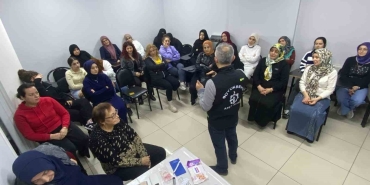 ko-mek-kursiyerlerine-afet-bilinci-egitimi-RJh6Gn5I.jpg