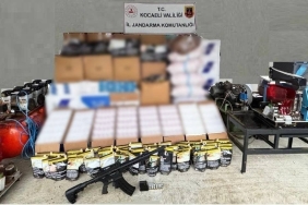 kocaelide-1-milyon-800-bin-liralik-kacak-tutun-operasyonu-bLaZ6yfn.jpg