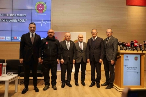 olasi-istanbul-depreminde-39-ilcenin-yardimina-39-il-kosacak-CyEVrea7.jpg
