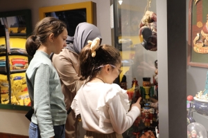 oyuncak-muzesi-kisa-sure-icerisinde-rekor-sayida-ziyaretciyi-agirladi-yUqh6usH.jpg