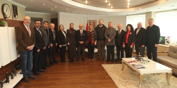 Prof. Dr. Yılmaz Büyükerşen, yapılacak Balmumu Heykeller Müzesi projesi için İzmit’e geldi