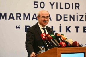 profesorden-salonda-sok-eden-sozler-ben-biraz-gercekleri-konusacagim-ne-olur-uzerinize-alinin-ve-lyZtt2Sc.jpg