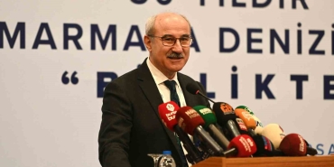 profesorden-salonda-sok-eden-sozler-ben-biraz-gercekleri-konusacagim-ne-olur-uzerinize-alinin-ve-lyZtt2Sc.jpg
