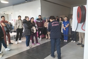 sehir-hastanesi-personeline-acil-durumu-egitimi-BYuAckjB.jpg