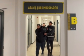 sopayla-darbettikleri-sahsin-telefonunu-caldilar-3-kisi-tutuklandi-izQ2byKY.jpg