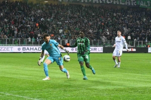 trendyol-1-lig-sakaryaspor-2-mke-ankaragucu-2-JtBipgMa.jpg