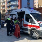 12-yasindaki-cocuk-ambulansin-onune-atladi-D7v8Ct87.jpg