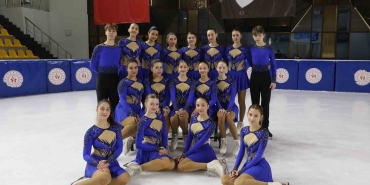 TÜRKİYE'Yİ SENKRONİZE BUZ PATENİNDE İLK KEZ 41 BUZ SPOR TEMSİL EDECEK DÜNYA ŞAMPİYONASINDA TÜRK BAYRAĞI, 41 BUZ SPOR'A EMANET
