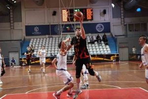 TÜRKİYE BASKETBOL 2. LİGİ PLAY-OFF: KOCAELİ BŞB KAĞITSPOR: 56 - ESKİŞEHİR BİREY KOLEJİ: 58
