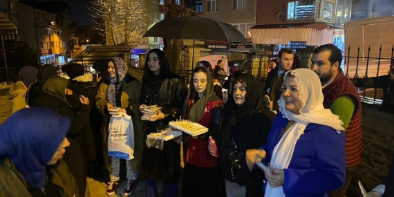 Fatma Başkan, Teravih Çıkışı Kandıralıların Gönlünü Fethetti