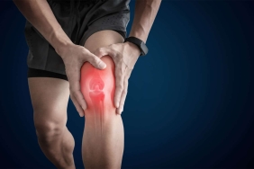 Understanding-Throbbing-Knee-Pain-at-Night