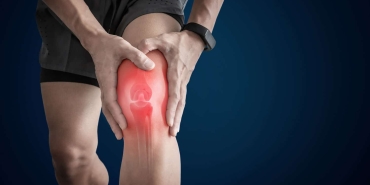 Understanding-Throbbing-Knee-Pain-at-Night