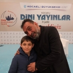 ahmet-yenilmez-kocaelide-sevenleriyle-bulustu-5cI6rIe5.jpg