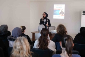 anne-ve-babalarin-cocuklariyla-iletisim-farkindaligi-wZVHWvWB.jpg