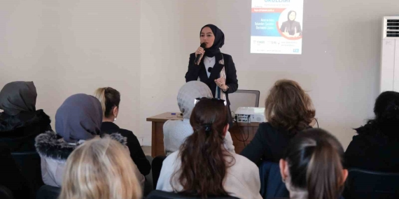 Anne ve babaların çocuklarıyla iletişim farkındalığı