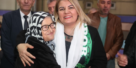 Başkan Hürriyet, halk iftarında Akmeşeliler ile buluştu