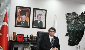baskan-kocaman-bu-kutlu-gece-gonullerde-birligi-guclendirsin-yHHjUHTr.jpg