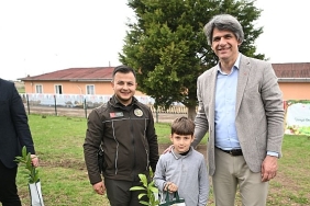 baskan-kocaman-ogrencilerle-fidan-dikti-Q6UmZ5KJ.jpg