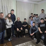 baskan-kocaman-tribunden-dusen-efeyi-ziyaret-etti-F7Z1NABj.jpg