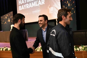 baskan-ozlu-mesai-arkadaslariyla-bayramlasti-YvGea3sp.jpg