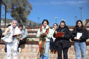 bursali-ogrenciler-hereke-kalesine-hayran-kaldi-ZcdsVIUH.jpg