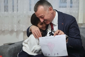 buyukakina-iftarda-duygulandiran-karsilama-6POQgrz1.jpg
