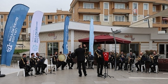 Büyükşehir bandosundan ilahi ziyafeti