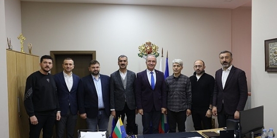 Büyükşehir heyetinden Asenovgrad Belediyesi’ne ziyaret