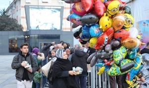 buyuksehirin-iftar-sofrasi-gonulleri-bulusturuyor-7dbspT2c.jpg