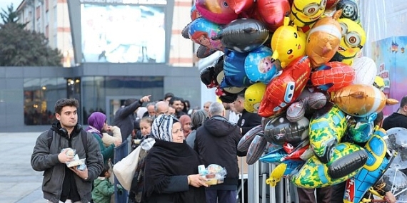 Büyükşehir’in iftar sofrası gönülleri buluşturuyor