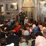 cocuklar-babalariyla-ilk-safta-durdu-cami-adabi-ve-ibadetin-onemini-ogrendi-37u4aFRV.jpg