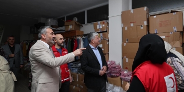 dilovasinda-3-bin-cocuk-bayramlik-kiyafetine-kavustu-8fqGthcK.jpg