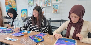 dunya-ressamlar-gununde-yeteneklerini-kesfettiler-wSAbJTQ6.jpg
