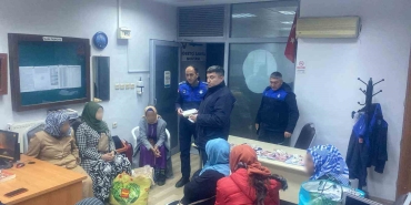 gemlik-zabita-ekipleri-dilencilere-goz-actirmiyor-zNtALmR7.jpg